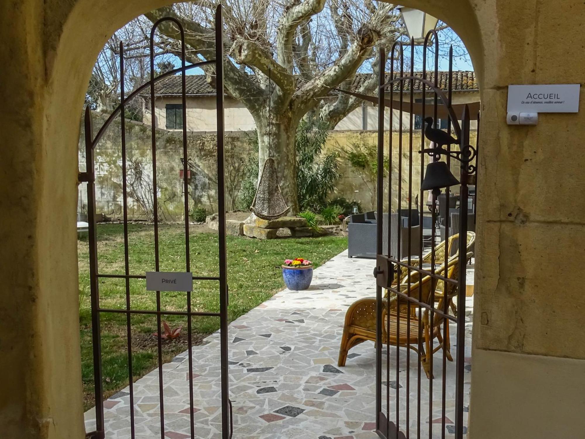 Clos St Pierre De Fraisse Avignon Eksteriør bilde